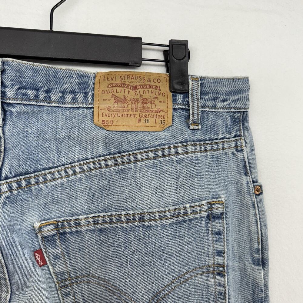 Vintage Levis Jeans Fits 36x36 Blue 550 Relaxed Canada Made 2000s Y2K Red Tab - Picture 12 of 16